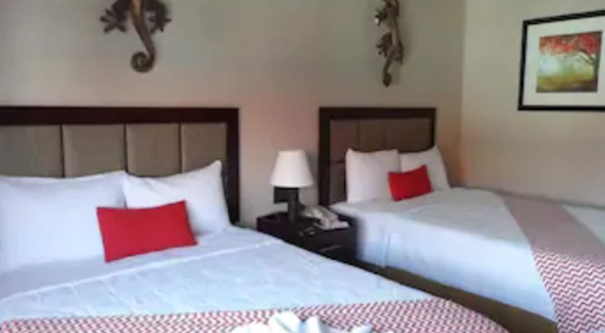Ramada Tikal Isla De Flores Hotel Buitenkant foto