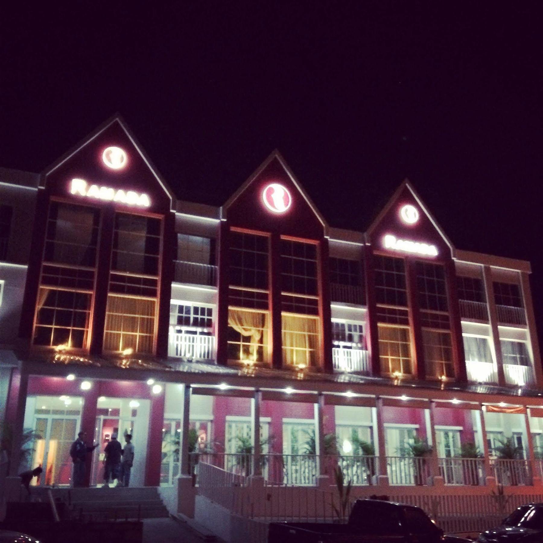 Ramada Tikal Isla De Flores Hotel Buitenkant foto